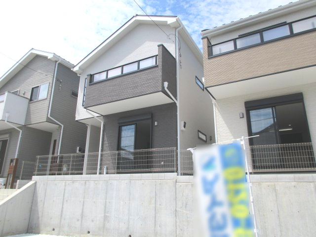 昭島市中神町２丁目　未入居住宅の外観|現地外観