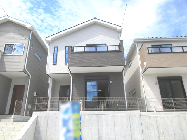 昭島市中神町２丁目　未入居住宅の外観|現地外観