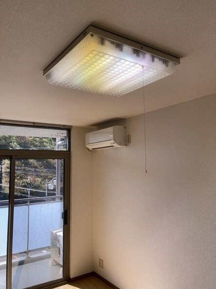 クレスト植田の居間・リビング