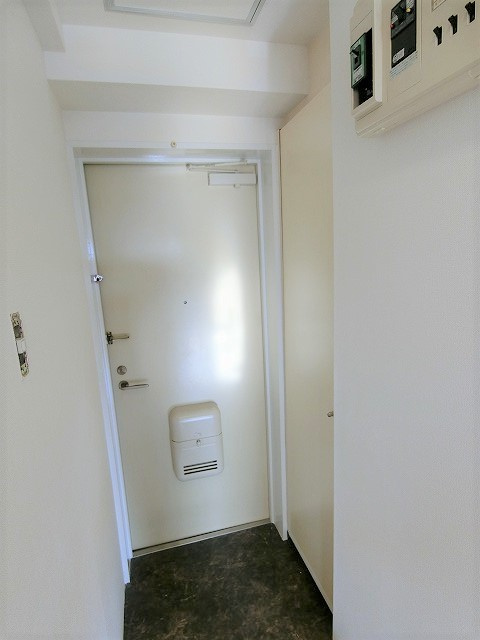 シャトレー昭島の玄関|※別部屋のイメージ写真です。