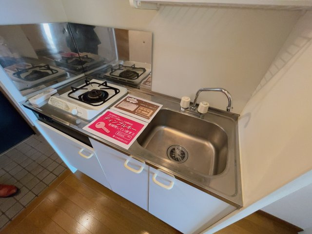シャトル　ピーチのキッチン|別部屋反転間取りのお写真となります。