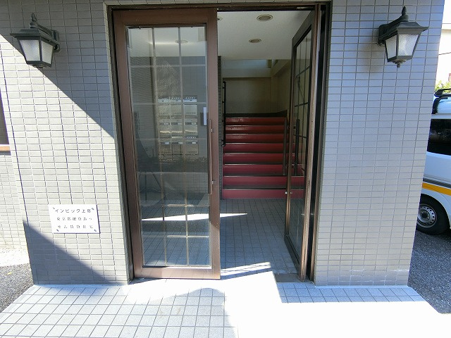 インビック上宿のエントランス
