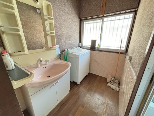 今村北　中古戸建の洗面所