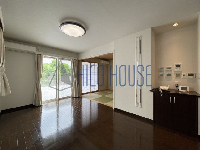 松下邸貸家の居間・リビング