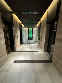 【その他共用部分】 | 御堂筋グランタワー | 御堂筋グランタワー　エレベーターホール
