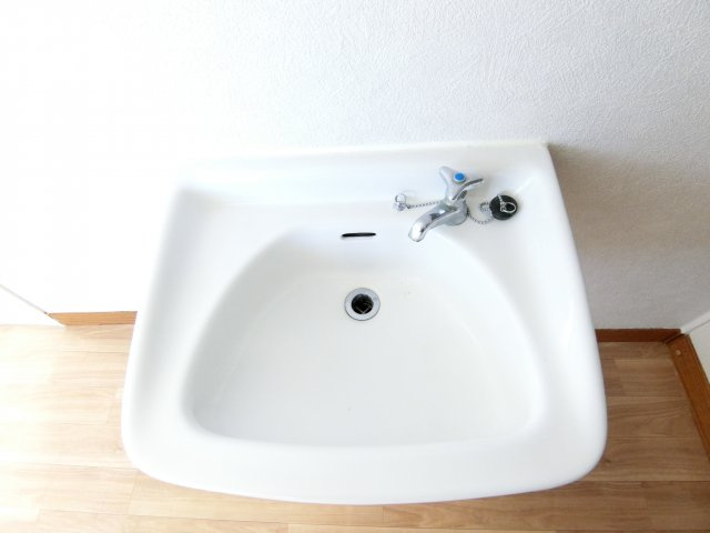 鳴尾ハイツの独立洗面台|同物件イメージ