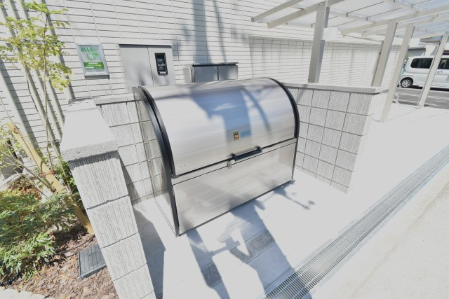 サンメゾン寿々のその他共用部分|敷地内ゴミボックス