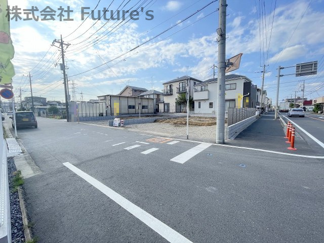 三郷市高州1丁目　新築戸建　全2棟　2号棟の前面道路含む現地写真|前面道路含む現地写真です。