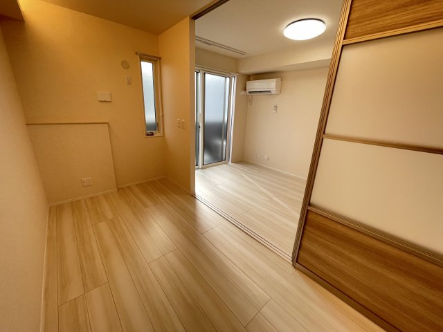 ウィン淡路駅前