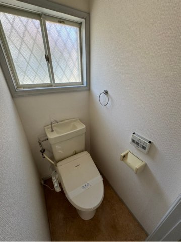 ハイツプリズムB棟のトイレ|※別号室参考写真です