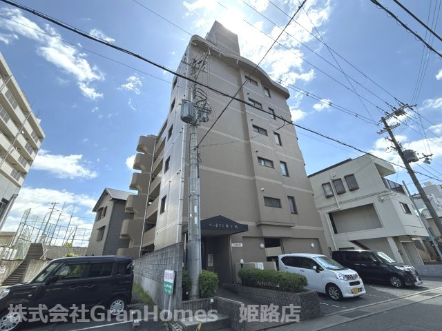 コーポラス神子岡の外観