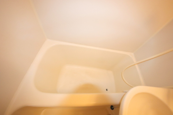 ハイタウンB棟の浴室