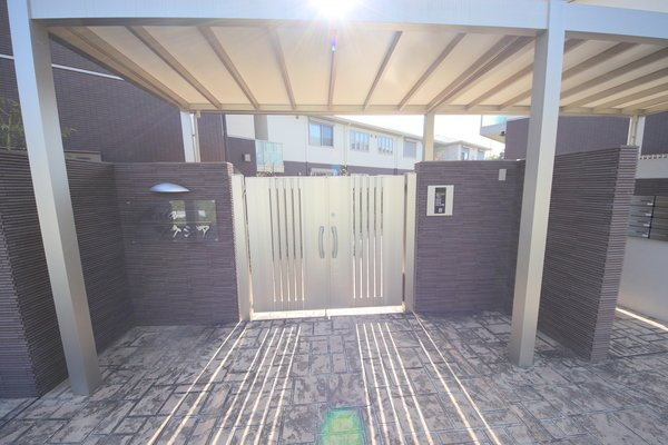 アクシアAのエントランス