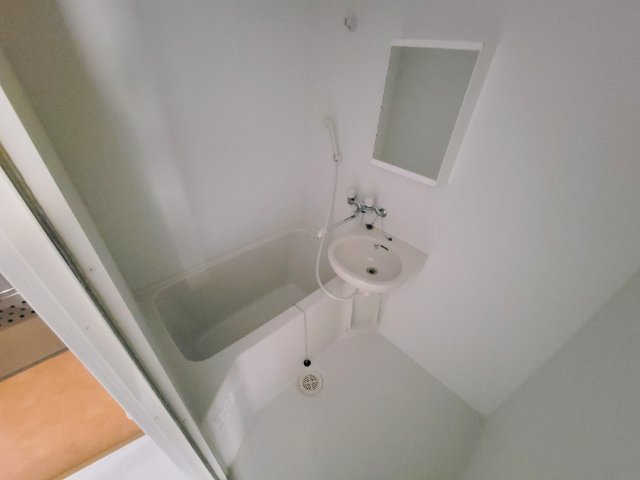 リッチヒル富雄の浴室