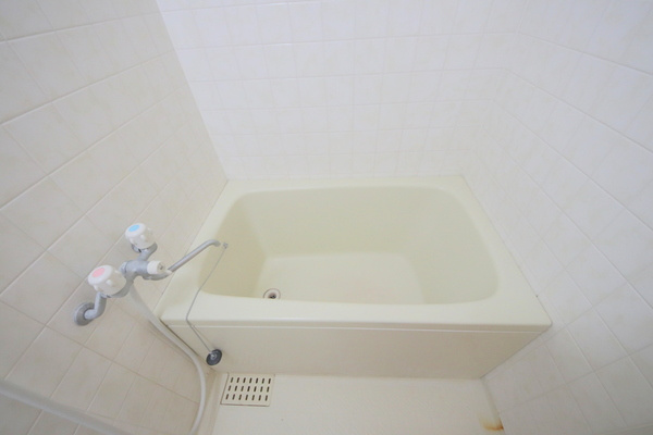 第6サンコウヒルズの浴室