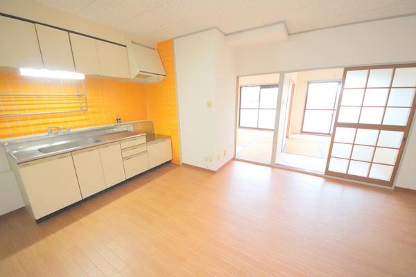 第6サンコウヒルズの居間・リビング