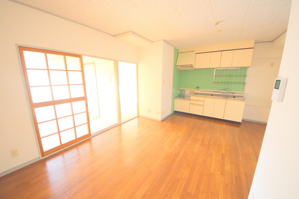 第6サンコウヒルズの居間・リビング