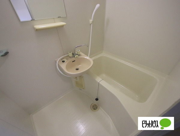 プチ聖和の浴室