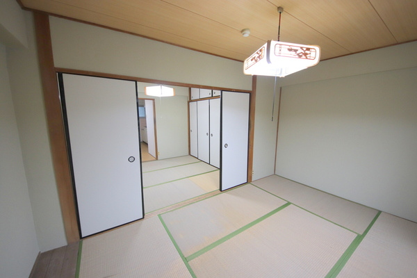 生駒市壱分町の賃貸マンションの寝室