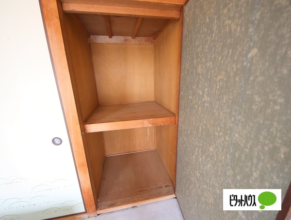 ガーデンハイツ高川の収納