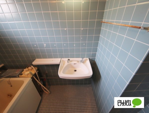 ガーデンハイツ高川の洗面所