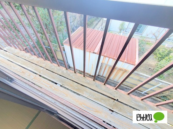 高雅苑のバルコニー