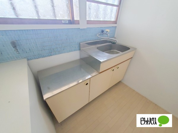 高雅苑のキッチン