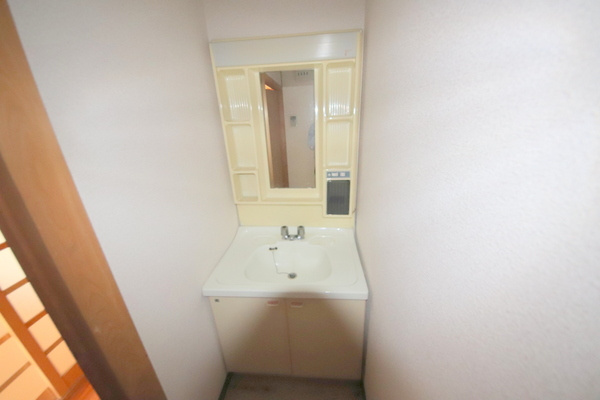 下村コーポⅢの洗面所