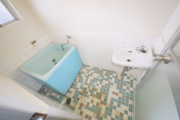 壱分マンションの浴室