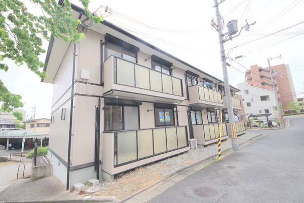 ビヨンドエミネンスA棟のエントランス