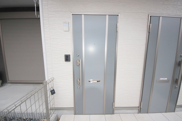 サンソレイユ富雄のエントランス