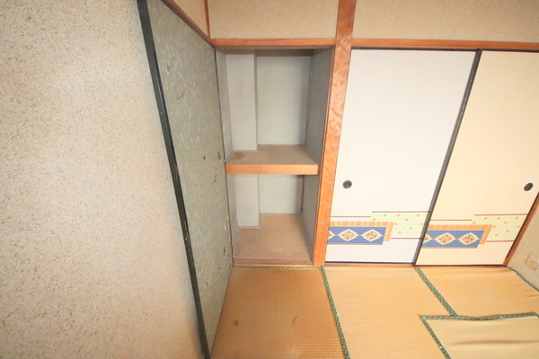 東生駒マンションの収納