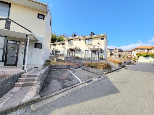 テラスハウスアルファの駐車場
