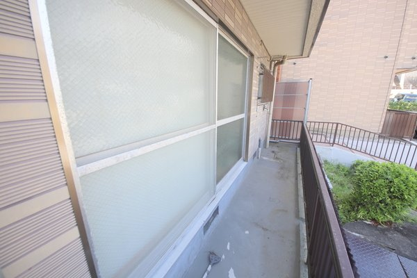 生駒市本町の賃貸マンションのバルコニー