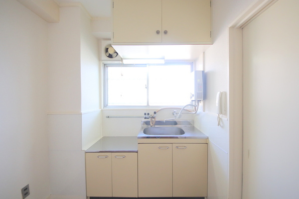 生駒市本町の賃貸マンションのキッチン