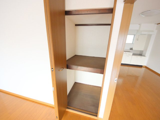 ニュー麹屋マンションの収納