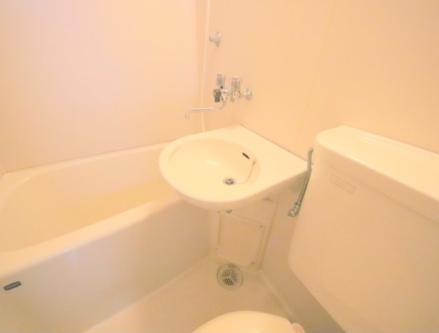 コーポ華の浴室