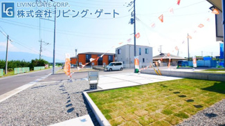 【展望】 | 玄関からの眺望　開放感のある眺望です。