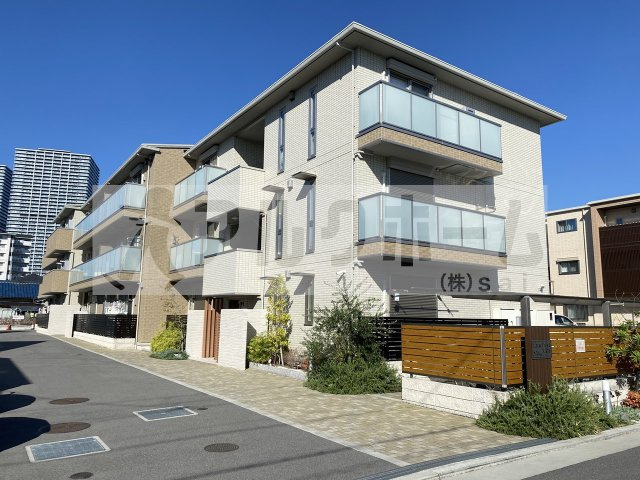 グランドソレーユ久宝寺の外観