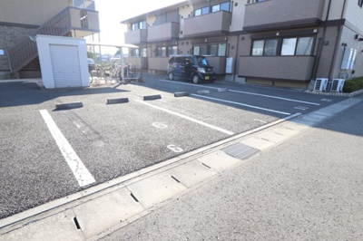 【駐車場】 | メルベーユパル Ⅱ | 駐車場