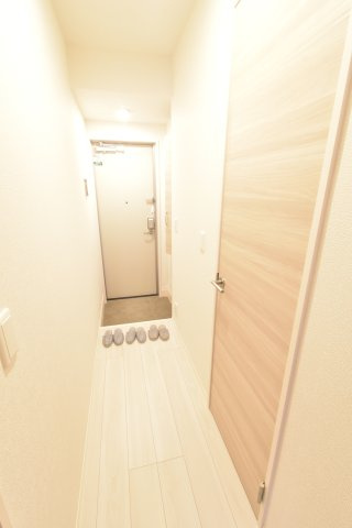 サンメゾン寿々の玄関