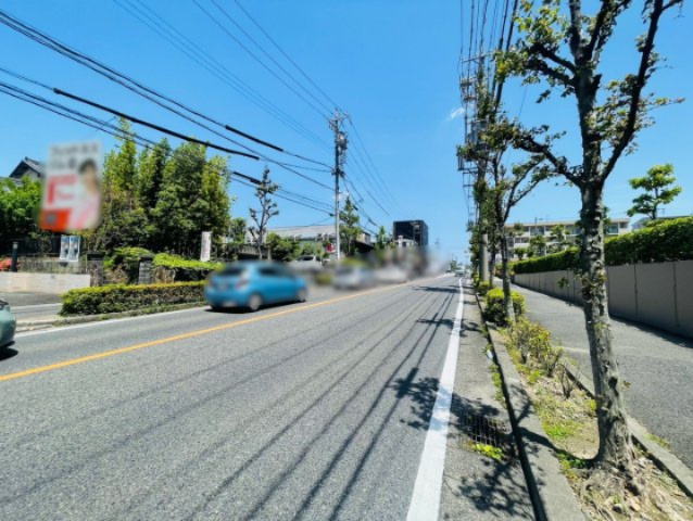 長久手市井堀土地の前面道路含む現地写真|前面道路②