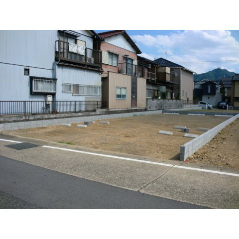 岐阜市長良子正賀の駐車場