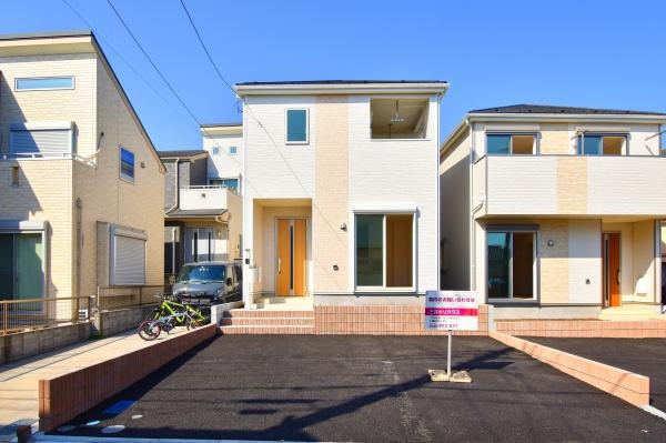 横浜市旭区二俣川１丁目の新築一戸建の外観|陽当りの良さが伝わります！
是非、現地にてご確認下さい。