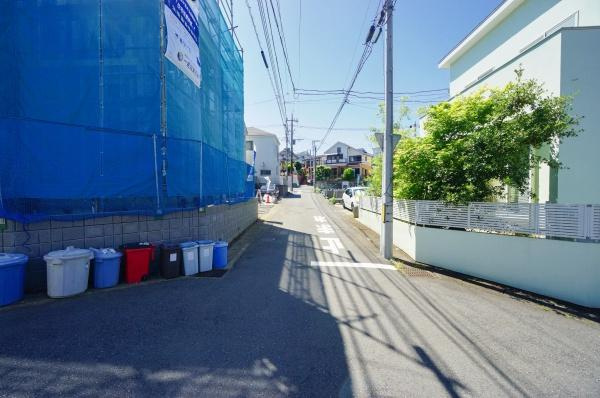 横浜市旭区万騎が原の新築一戸建の前面道路含む現地写真|周辺環境も合わせてご案内させて頂きます！
お気軽にお問い合わせ下さい！