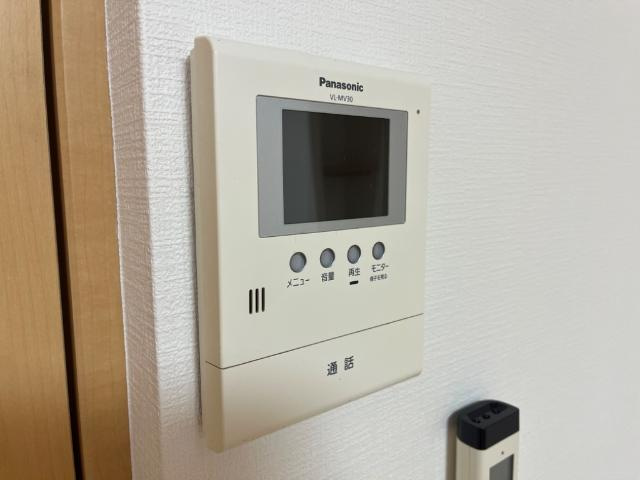 ヴィラージュ新木屋瀬　の内装|カメラ付インターホン（イメージ）