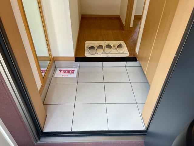 ヴィラージュ新木屋瀬　の玄関|玄関（イメージ）