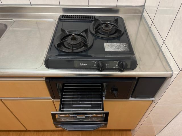 ヴィラージュ新木屋瀬　のキッチン|二口ガスコンロ（イメージ）