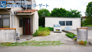 【駐車場】 | カースペースは並列2台×2列の合計4台分