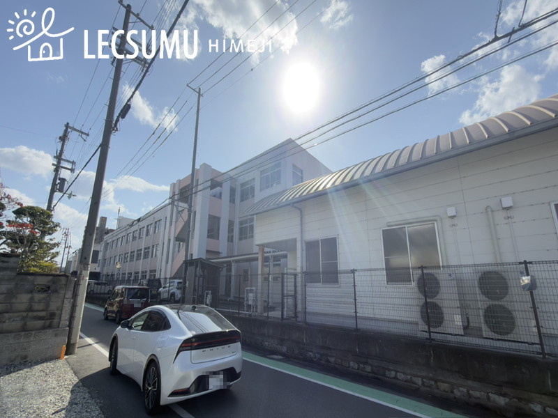 姫路市坊主町／売土地の前面道路含む現地写真